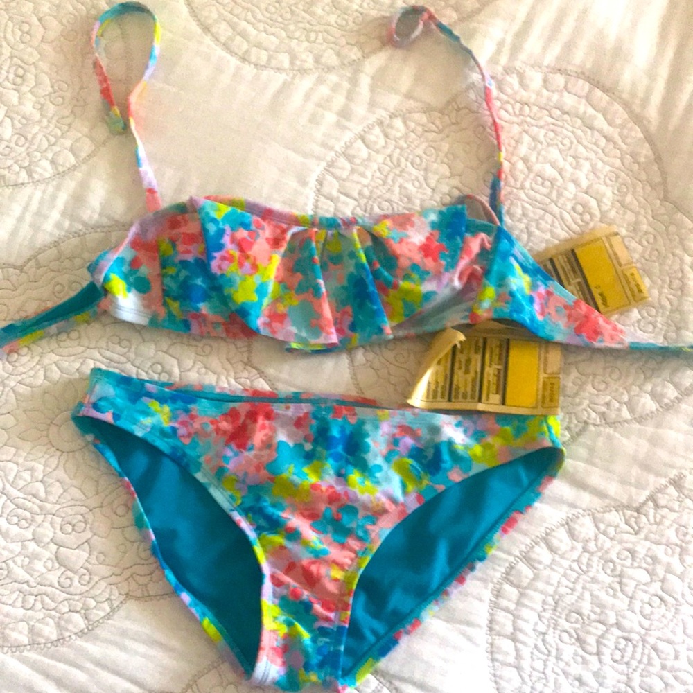 NWT blue floral bikini with ruffle top